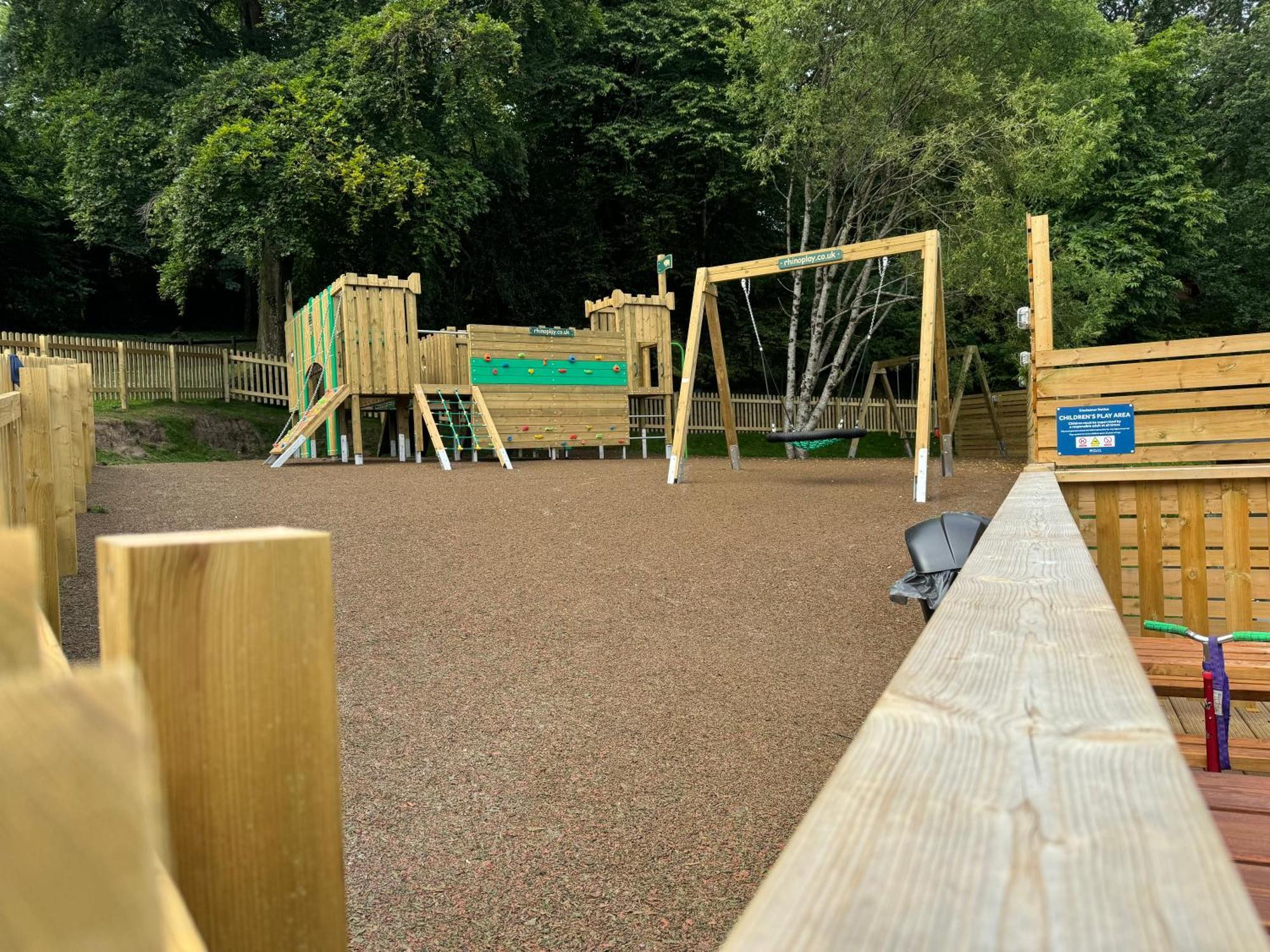 Conkers Lodge For 6 With Hot Tub & Secluded Decking - Spa Resort In Devon Chudleigh Bagian luar foto